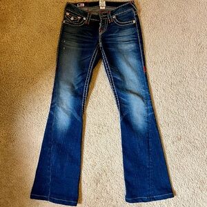 True Religion jeans, low rise, size: 25 bootcut, inseam: 30”